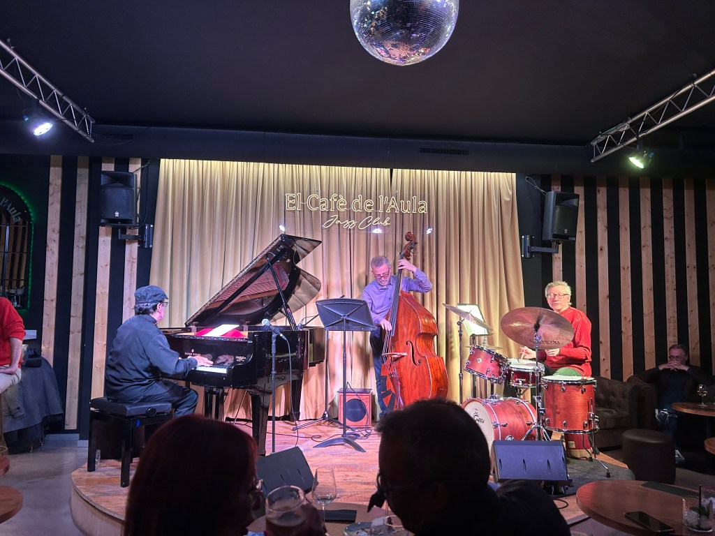 Luis Pardellans Trio concert at Cafè de l'Aula